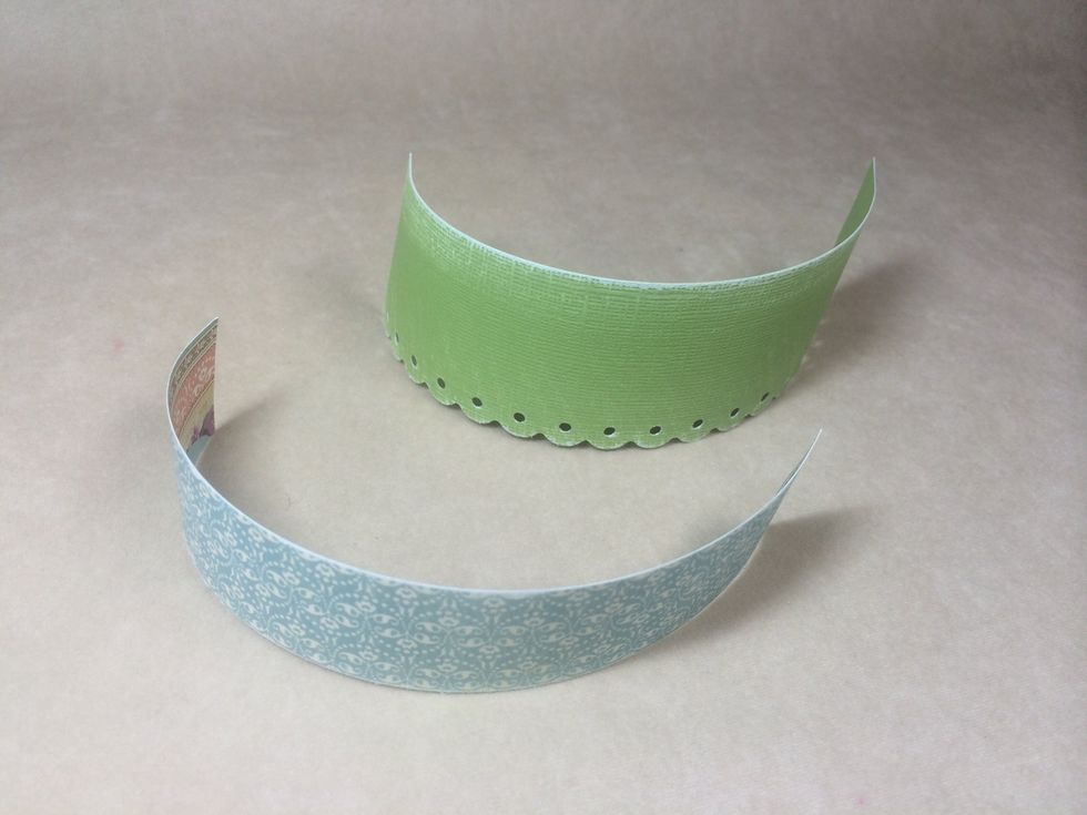 Before you adhere these together, give the papers a curving. This makes the rolling much easier.