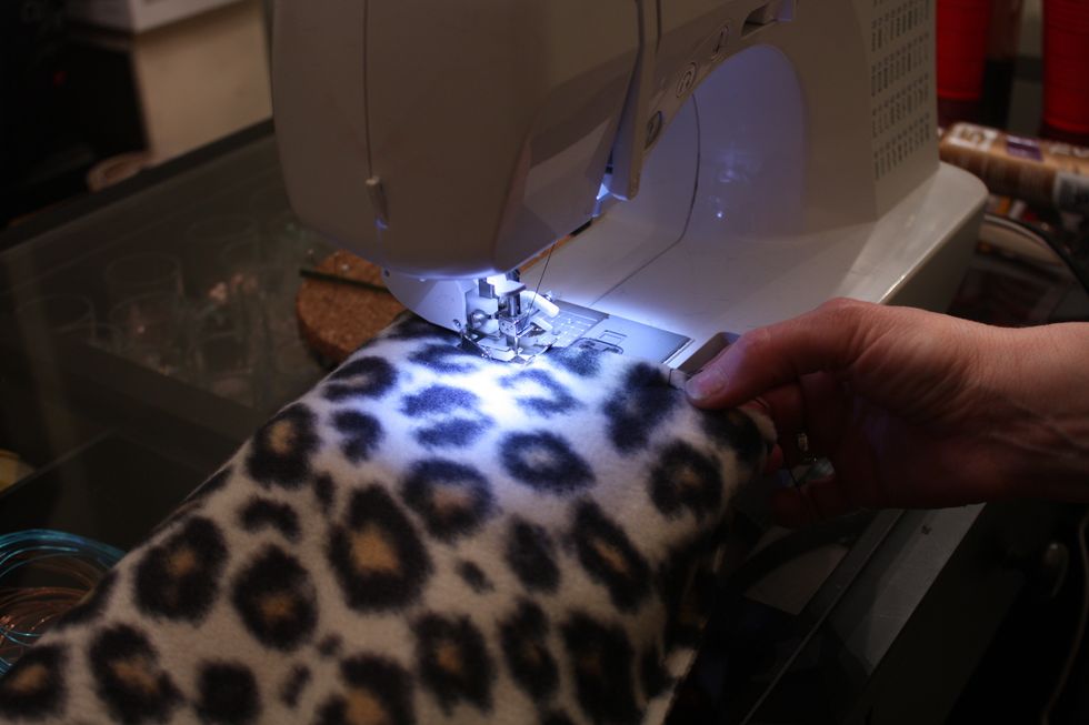 Before you meet up with the other end, you are going to leave a 2.5 to 3 inch hole. Oh and while your at it do a little backstitch at the beginning and end