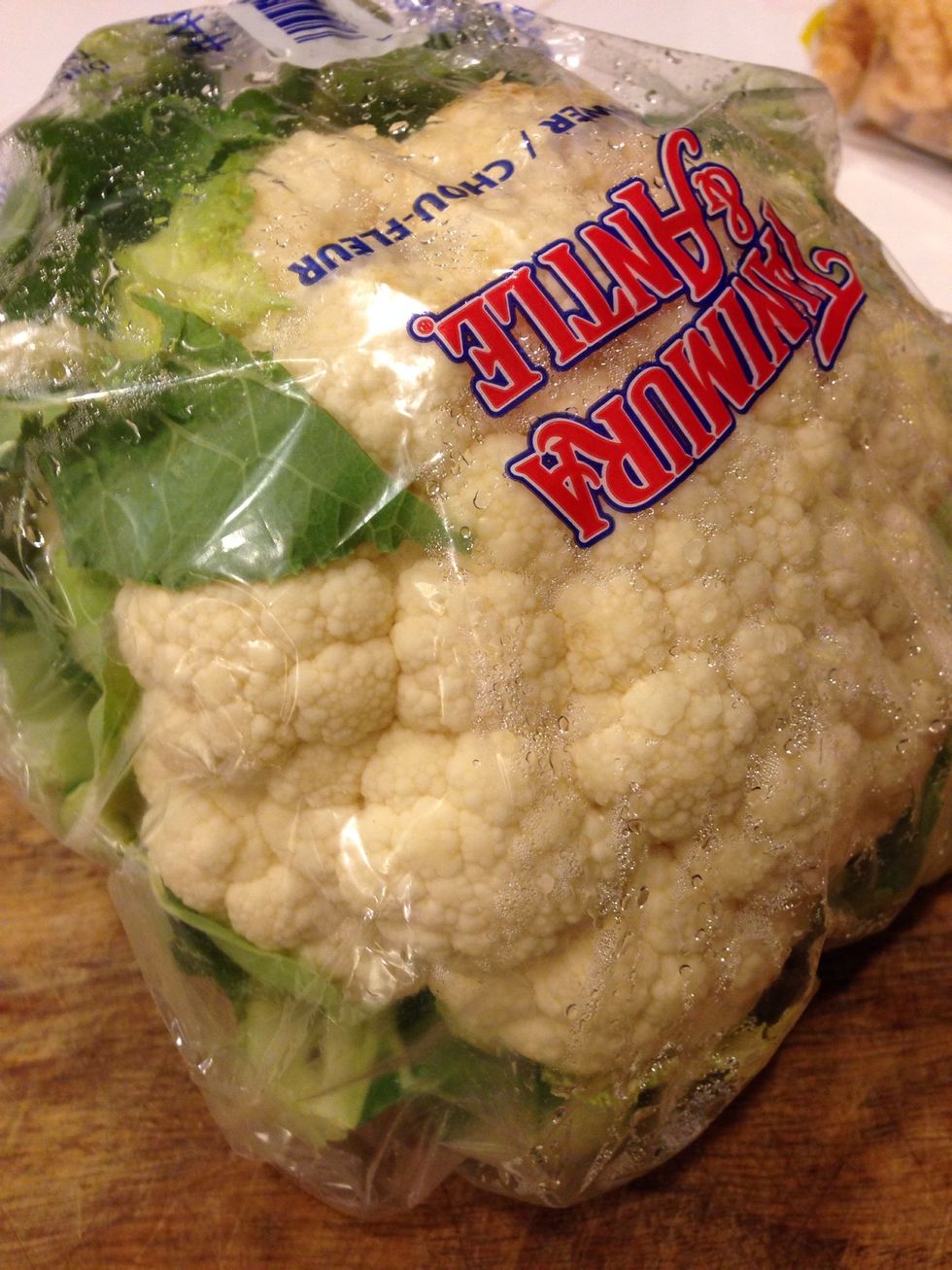 Begin by prepping cauliflower for your low-carb gravy