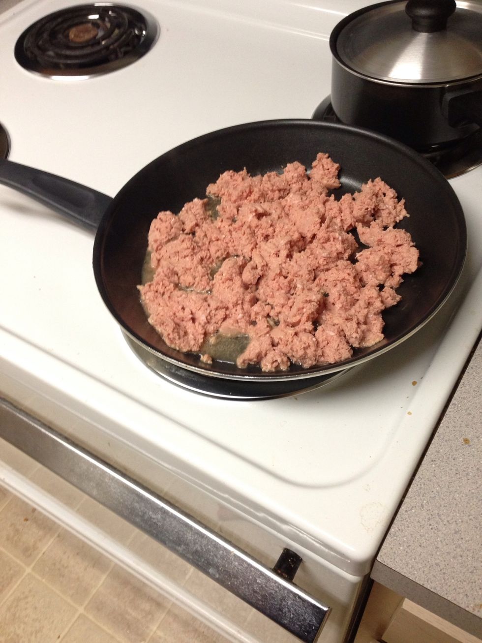 begin cooking turkey meat on skillet