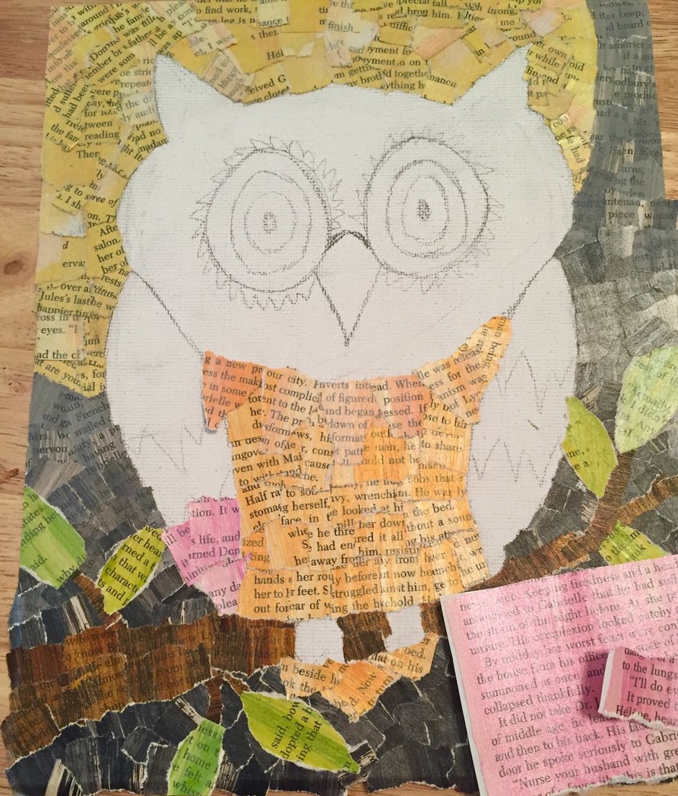 begin to fill in the detail areas of the main design. i decided to add triangular pieces just below the head.