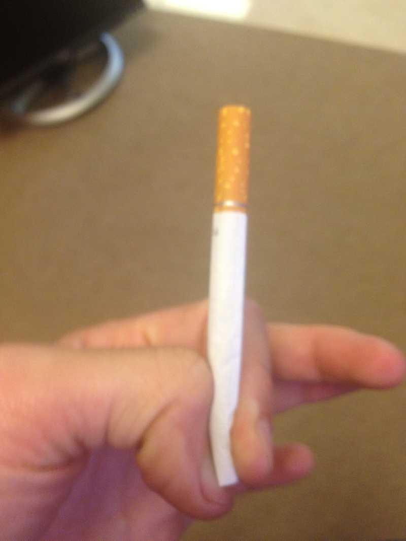 How to make a cigarette disappear. (magic trick)