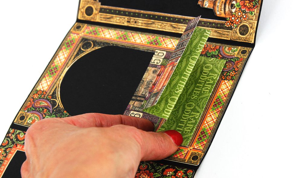 Beside the size of the picture, we look out for the location of the folding. Thus we combine the first bend with the upper line of our decorative frame\u2026.