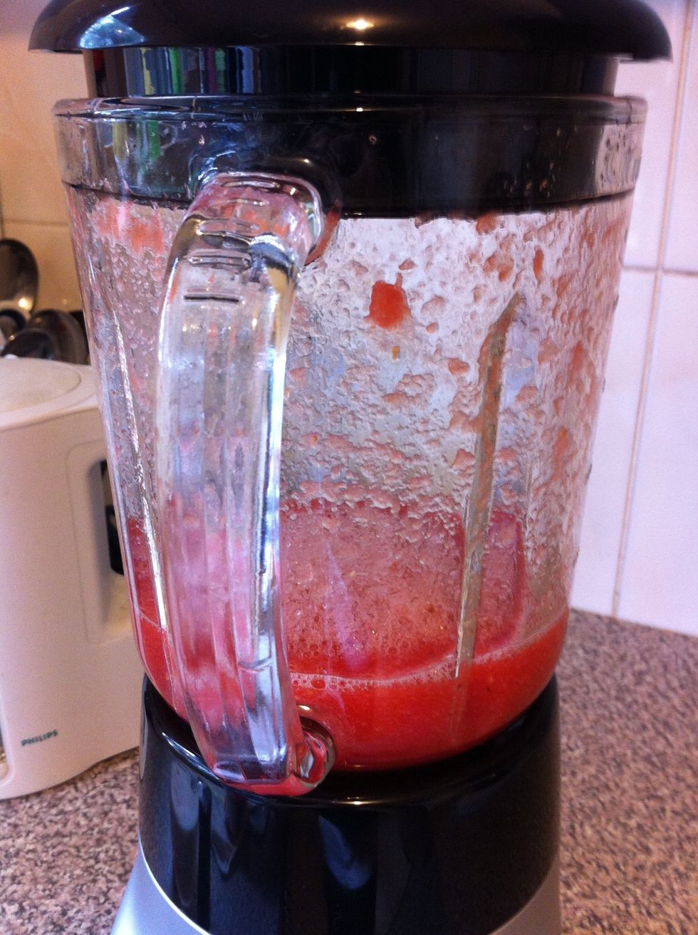 Blend cut watermelon