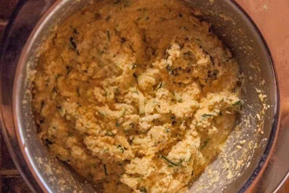 Blend everything together well. Set it aside.