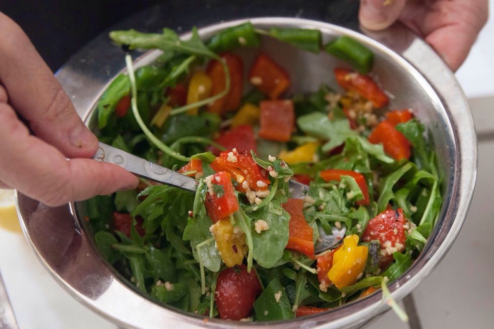 Blend everything together well.