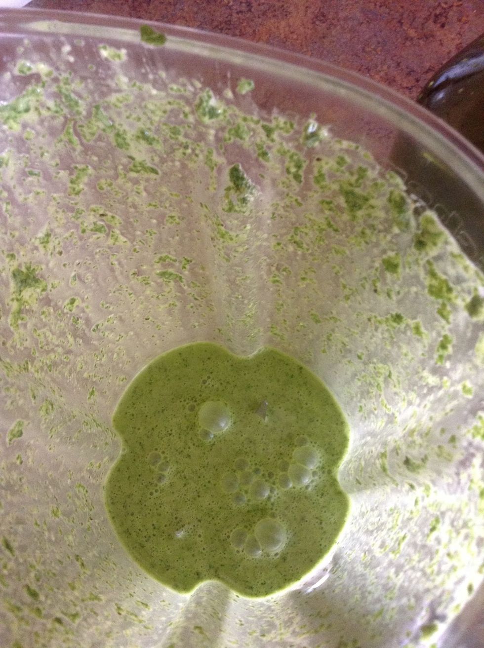 Blend for 20 seconds or until the vinaigrette is smooth.