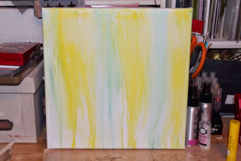 Blend gelatos with finger. Let dry.