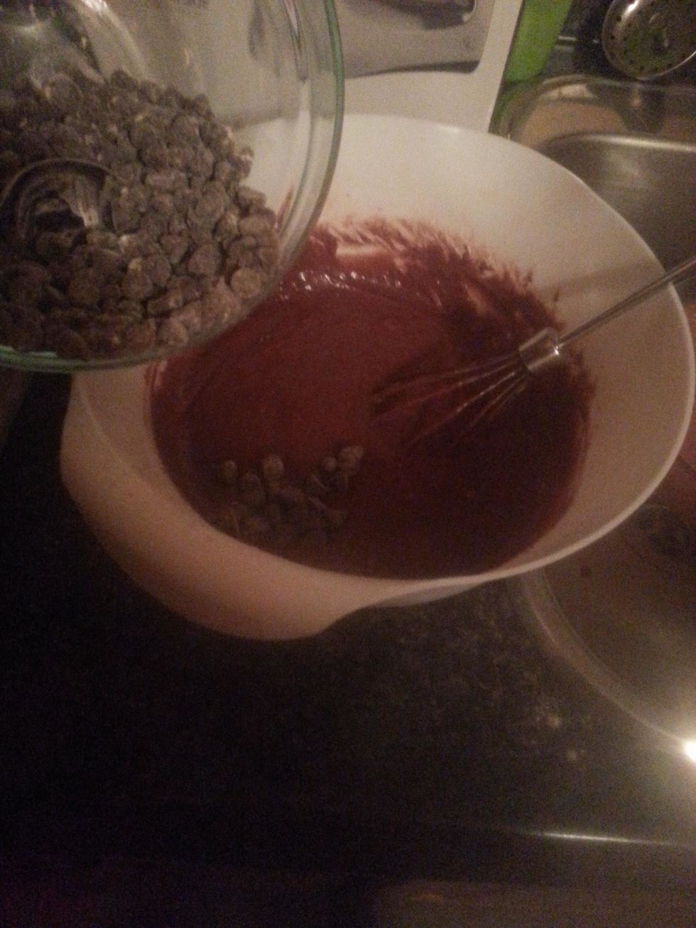 Blend in the vanilla extract and butter mixture. Sift the flour mixture and stir.