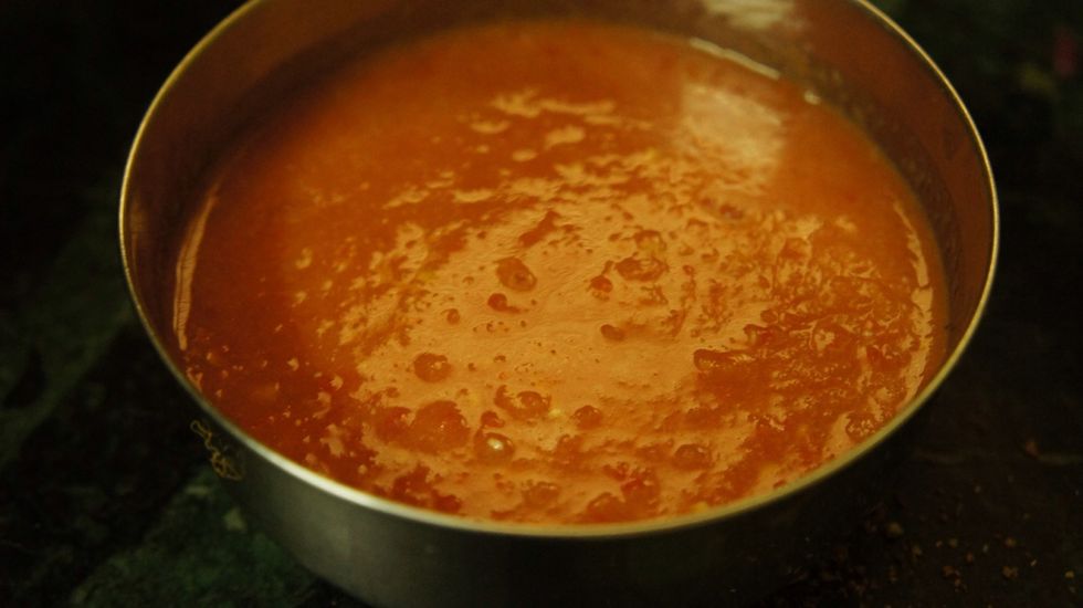 Blend the tomatoes for pur\u00e9e