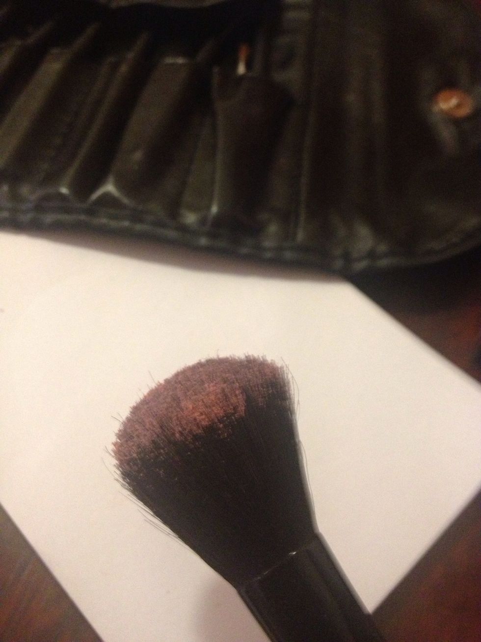 Blusher on the brush