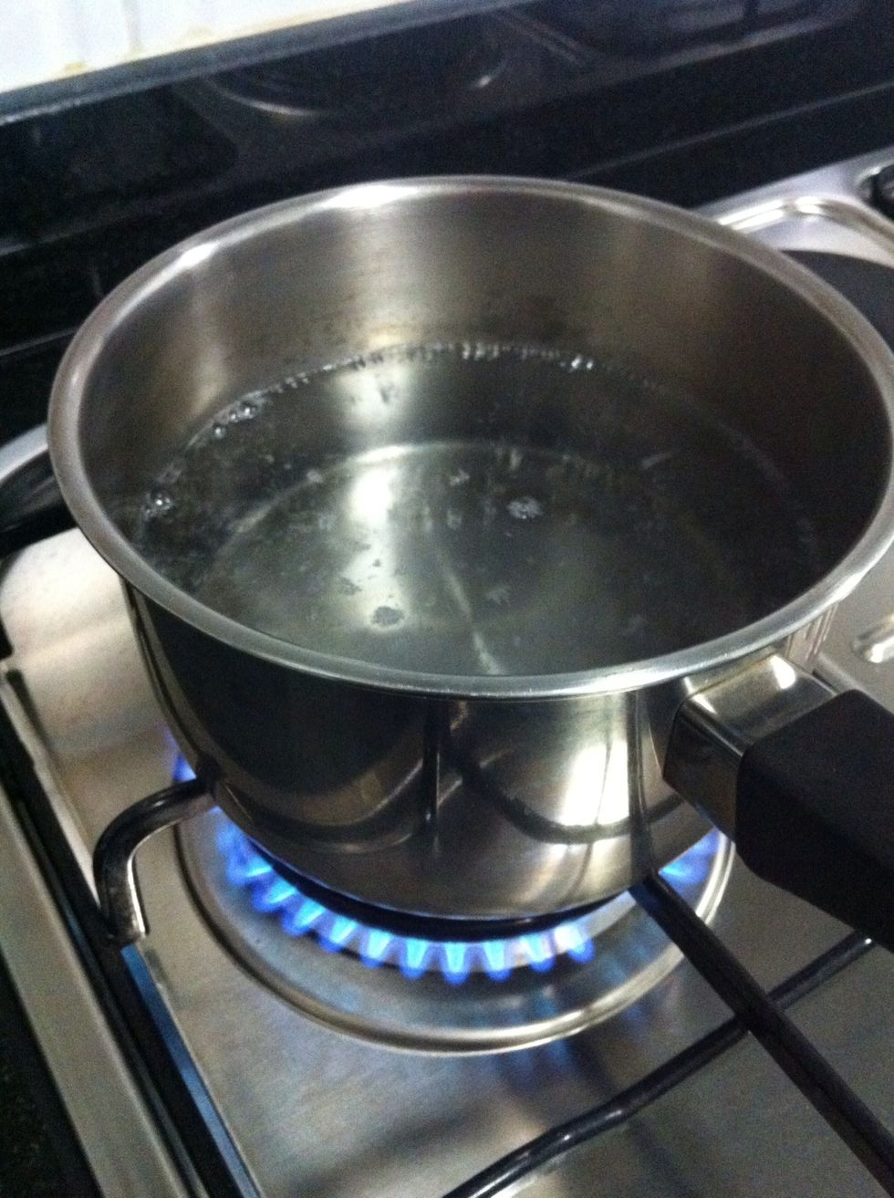 Boil 3-1/3 cups (800 ml) water