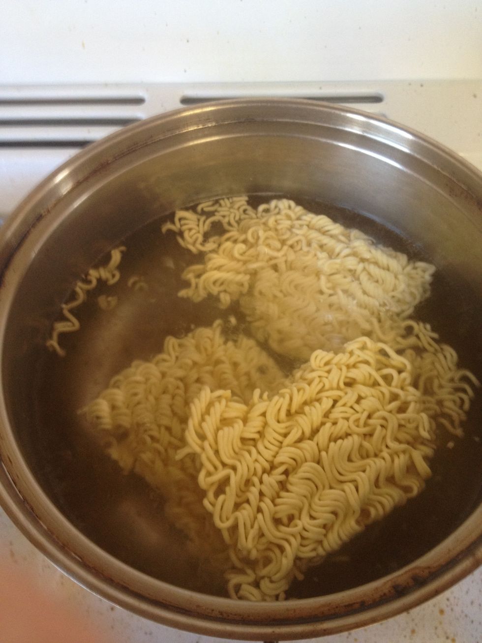 Boil the noodle for 1 minute
