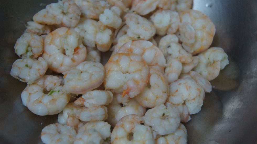 Boil the prawns