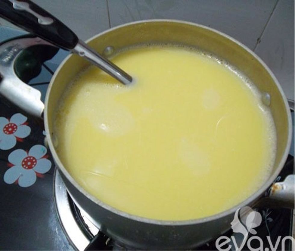 Boil to rumble ( abt 20 mins ). Keep stirring to avoid be burned at the bottom of pot. You should be careful in this step. Your milk may be fail if it's burned \ud83d\ude23