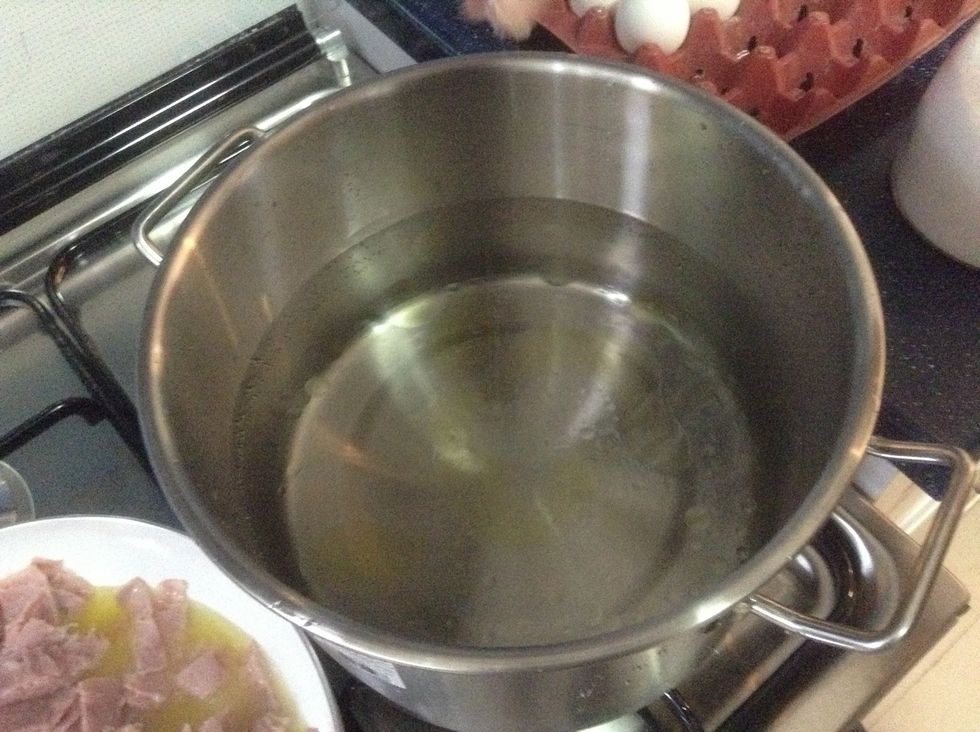 Boil water w ith oil and 2 pinches of salt