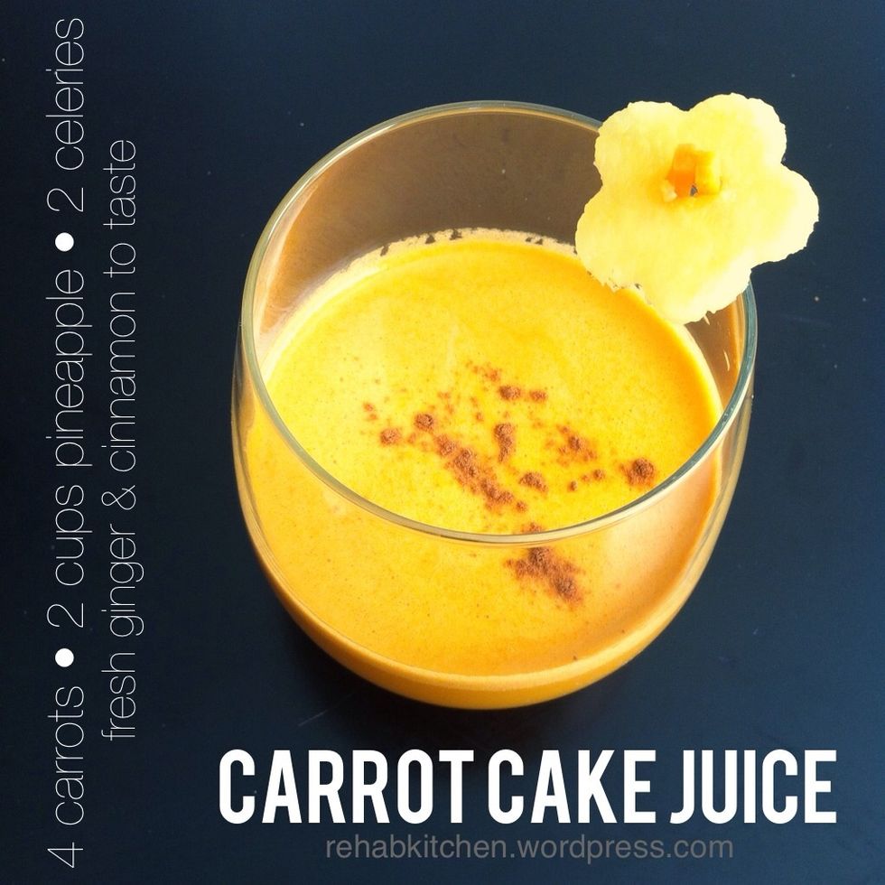 Bonus recipe!!! :) I have no idea why Snapguide crops the pic once it publishes the guide. ///Recipe:  4 carrots, 2 cups pineapple, 2 celeries, fresh ginger and cinnamon to taste.  Enjoy!