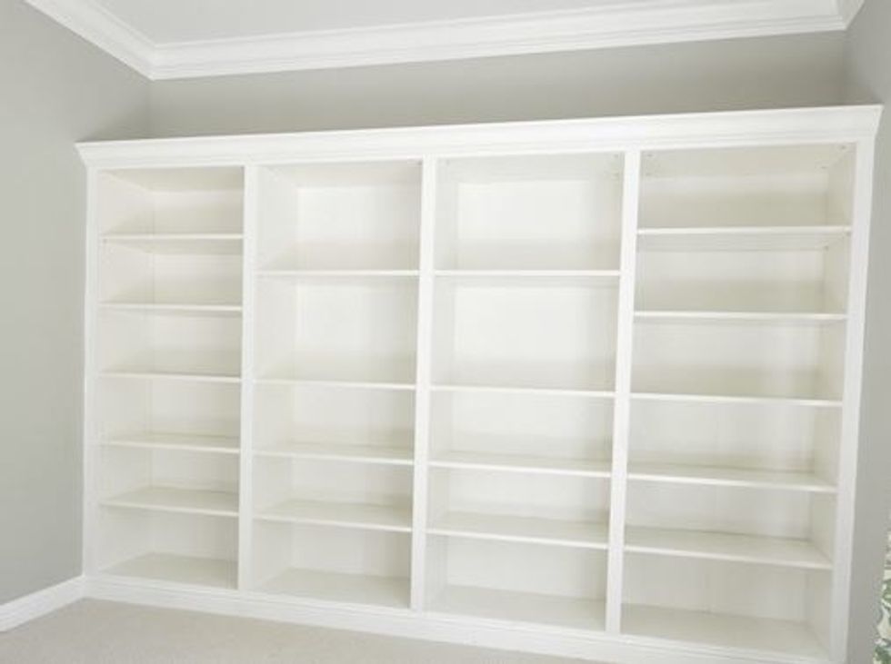 How to paint the back of your bookcase B+C Guides