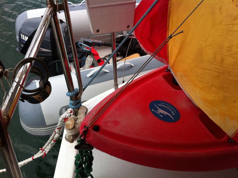 Bow. Forestay with square knot adjuster