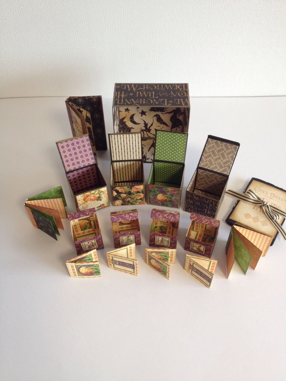 box large ,medium,small with books