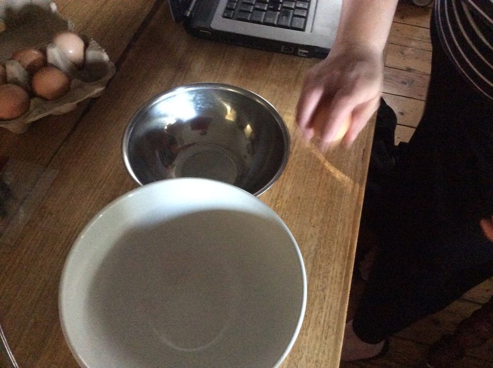 Break the eggs and pour only the whites into ceramic bowl