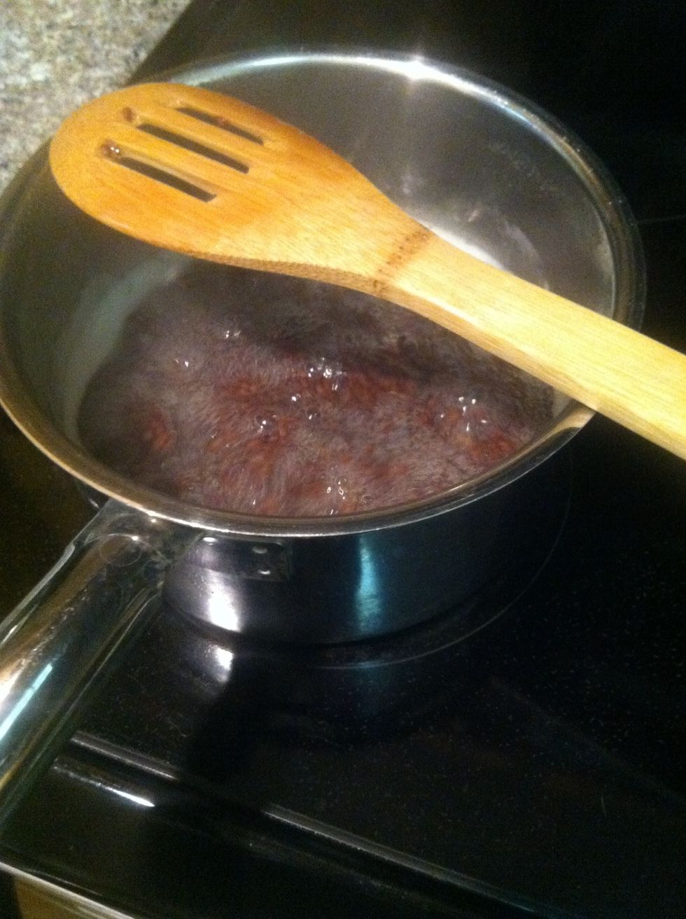 Bring 2c water to boil. Mix in 1/2 cup flax seeds. Stir often to keep foam at bay. Boil for about 6-8 minutes and reduce heat for 1-2min.
