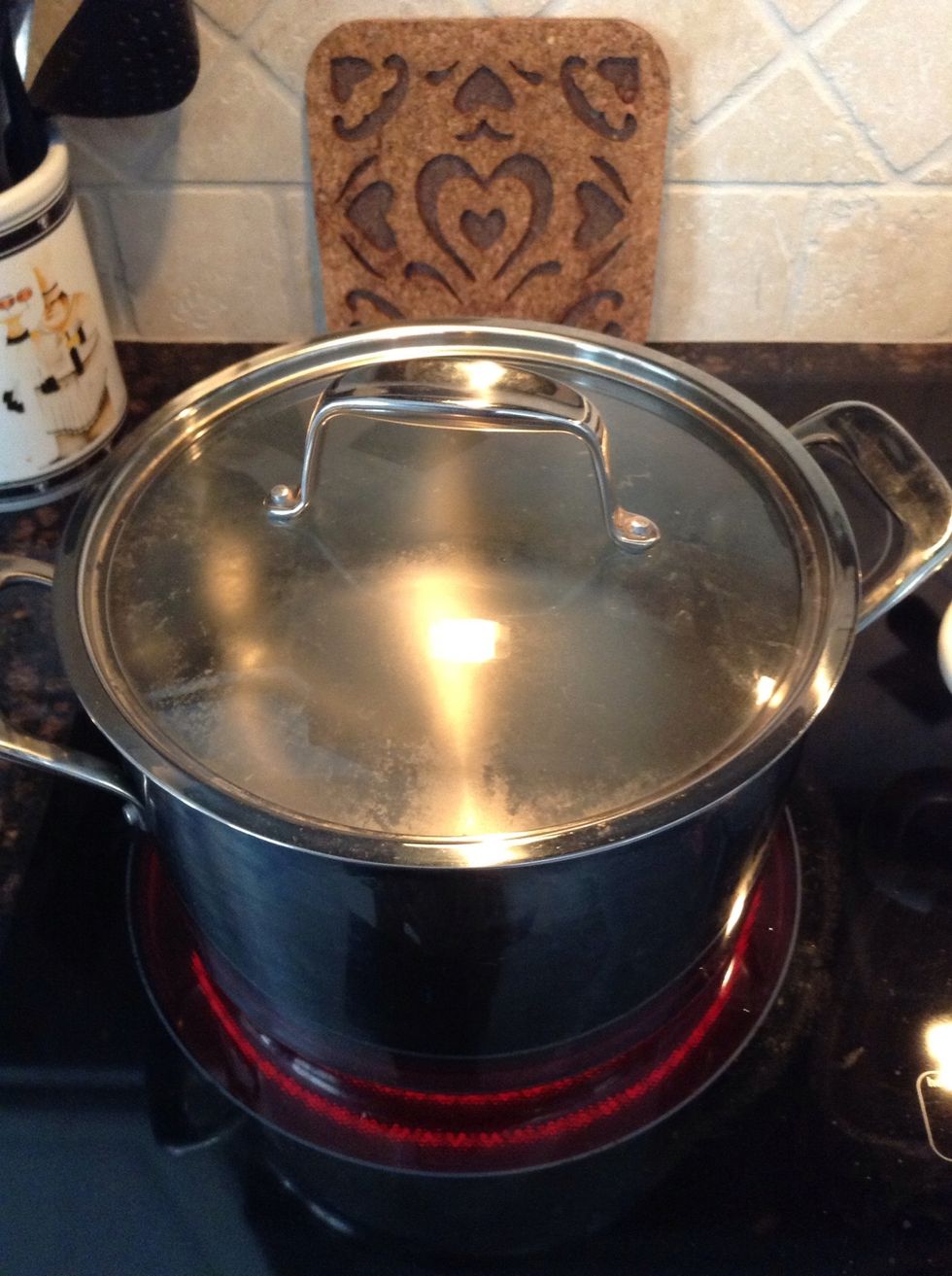 Bring a large pot of water to boil on high heat.