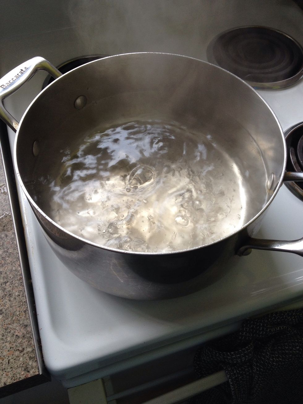 Bring a pot of unsalted water to the boil