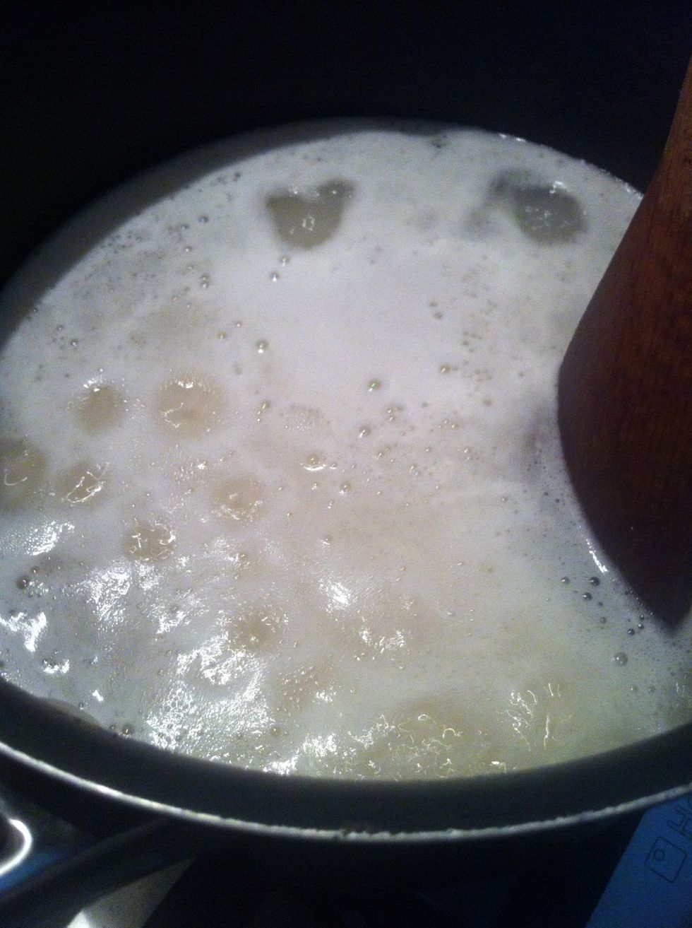 Bring it to boil on high heat. Stir twice and close it on top and put it on low heat for 10 minutes. Some time I put towel on top