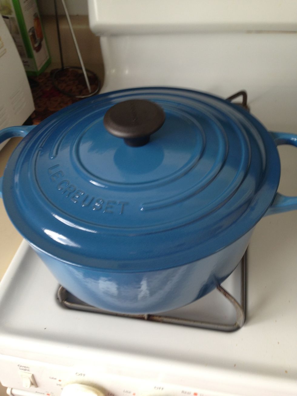Bring to a boil, then reduce heat and simmer 5 min. This is The Precious. Forget diamonds, Le Creuset is clearly my best friend.