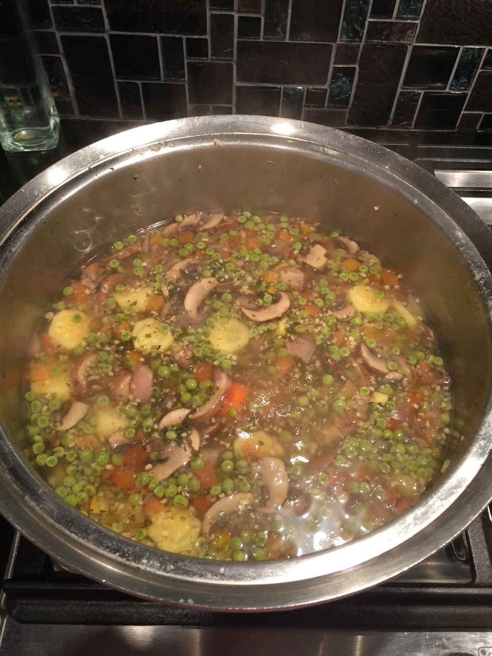 Bring to a boil. Then reduce to low heat for 30 mins.