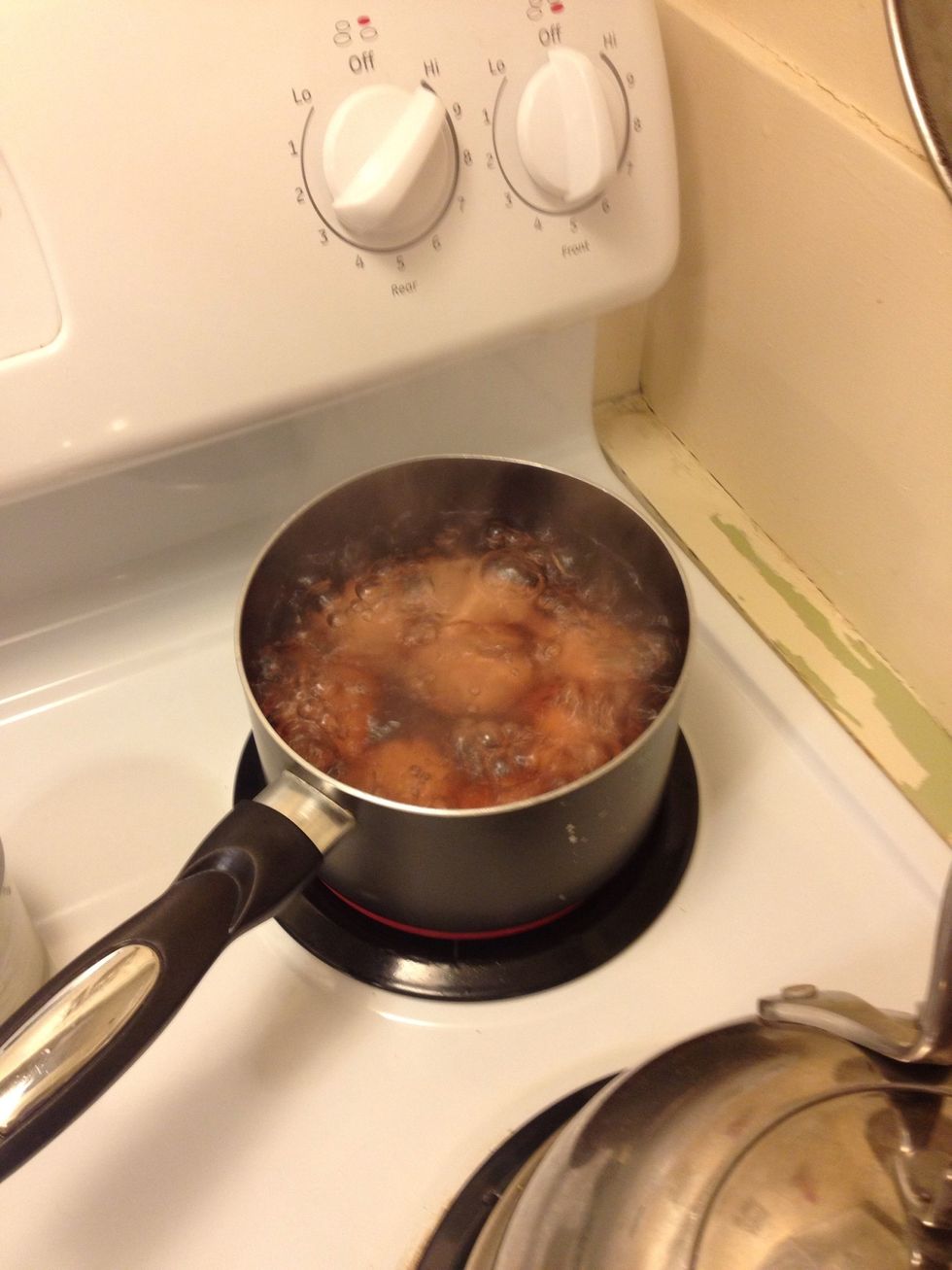 Bring water to a rolling boil