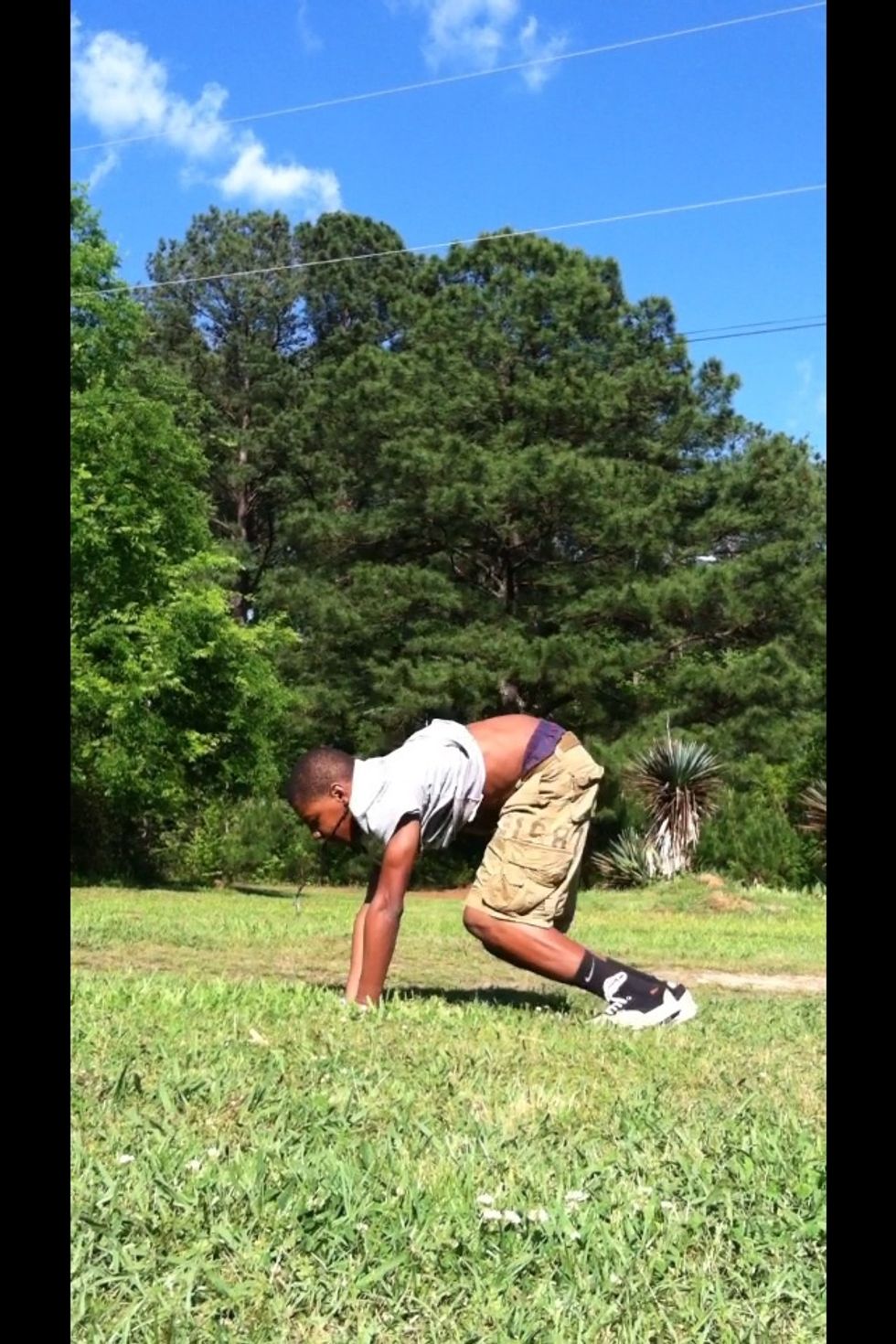 Bring your body own down and bend your knees while landing! (very important)