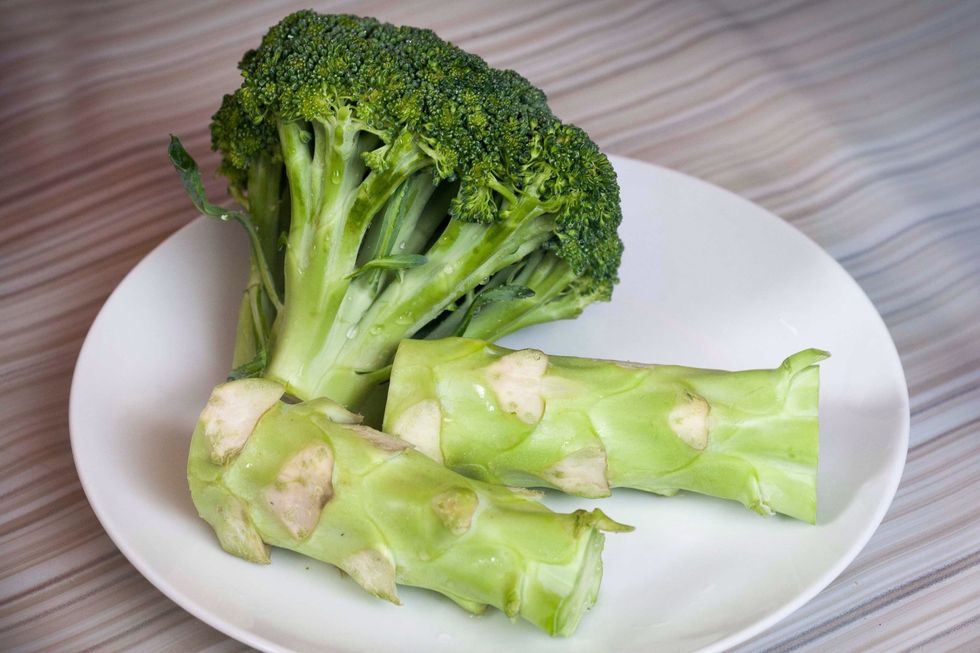 Broccoli: stalks for 7 minutes, florets for 5