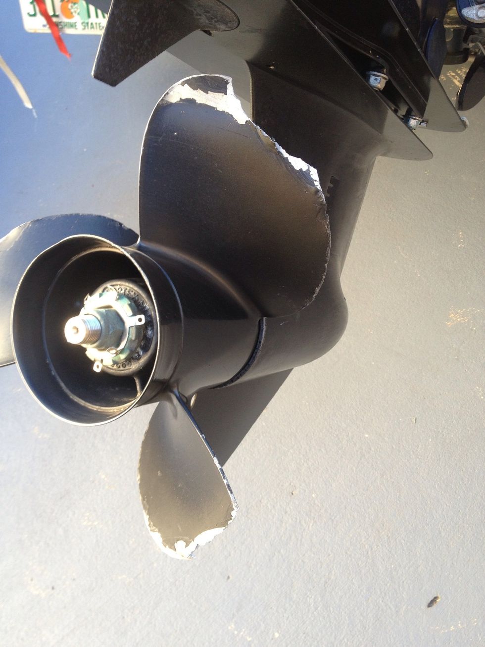 Broke 2 of my prop blades and the skeg