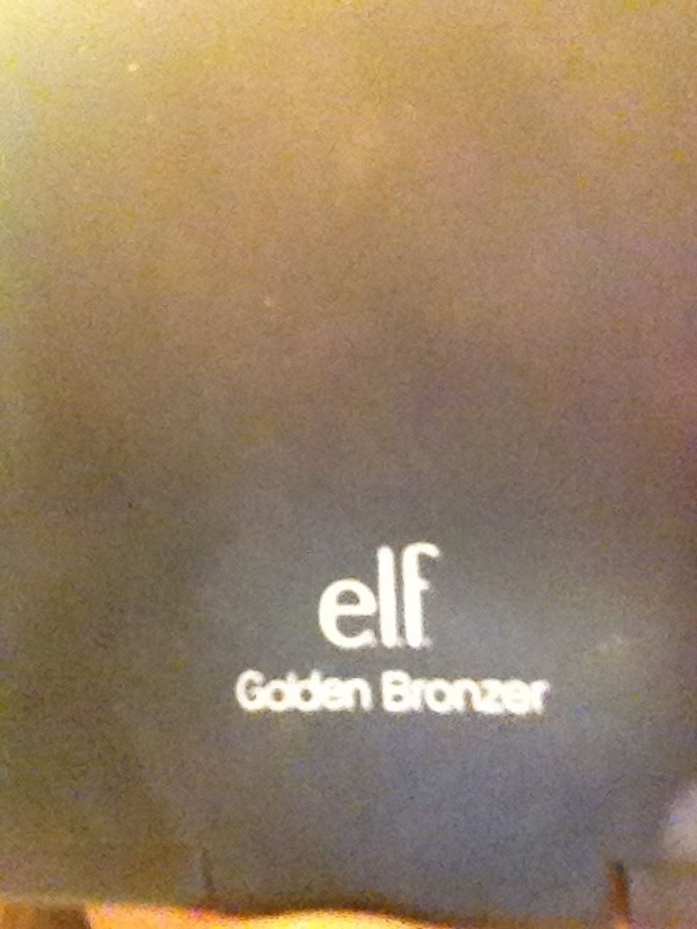 Bronze yoselfff! *Optional (ELF Golden Bronzer. I just take my brush and swirl it around all the shades.) (Blend it with brush)