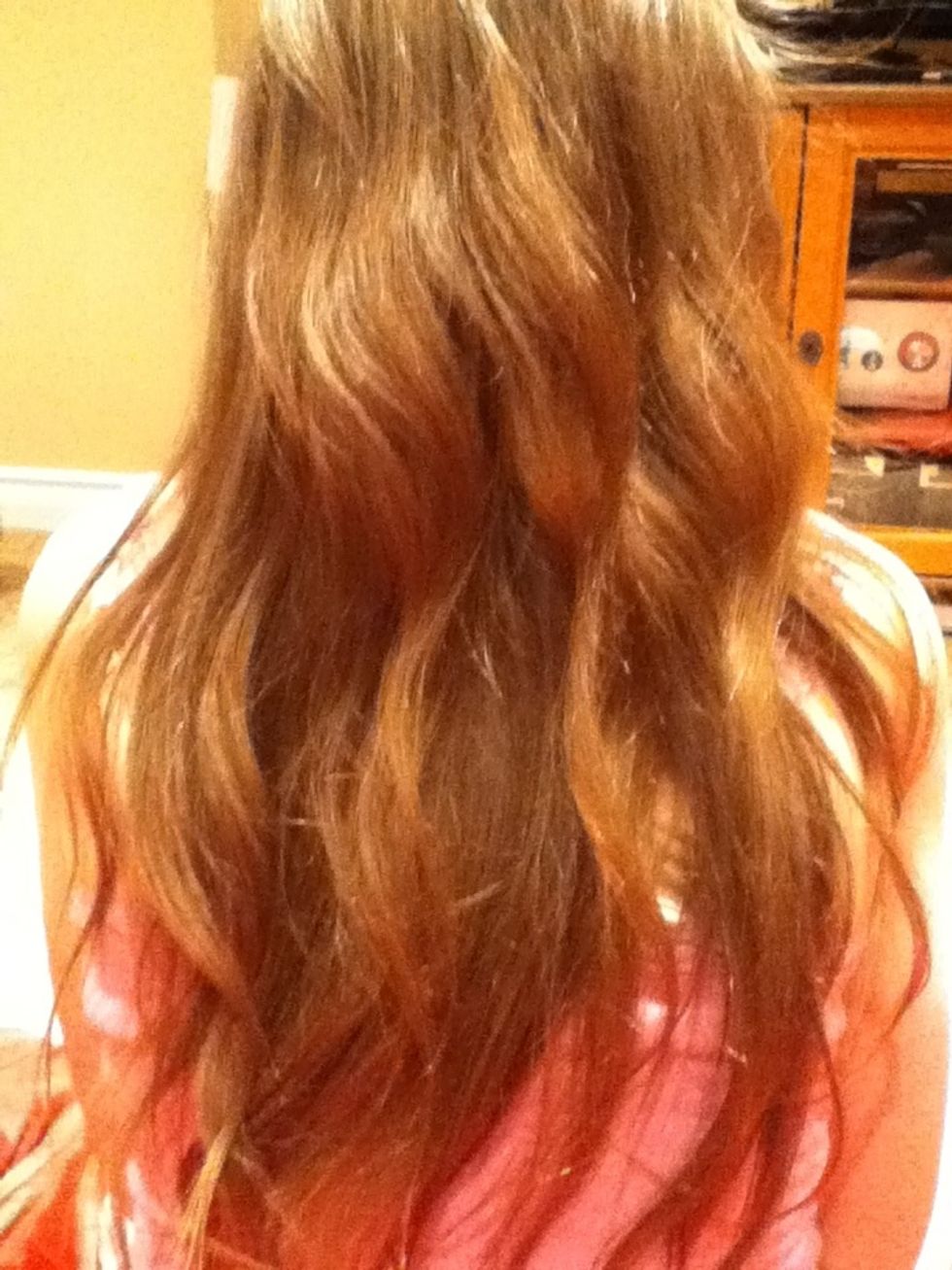 Brush and de-tangle hair