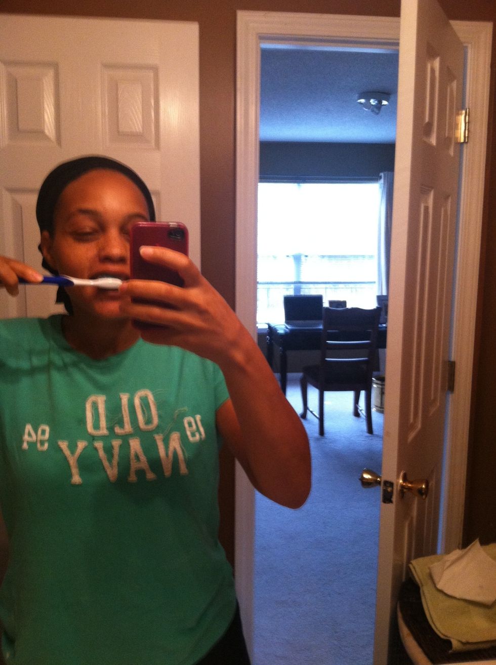 Brush for two and a half minutes, adding more soda if needed.