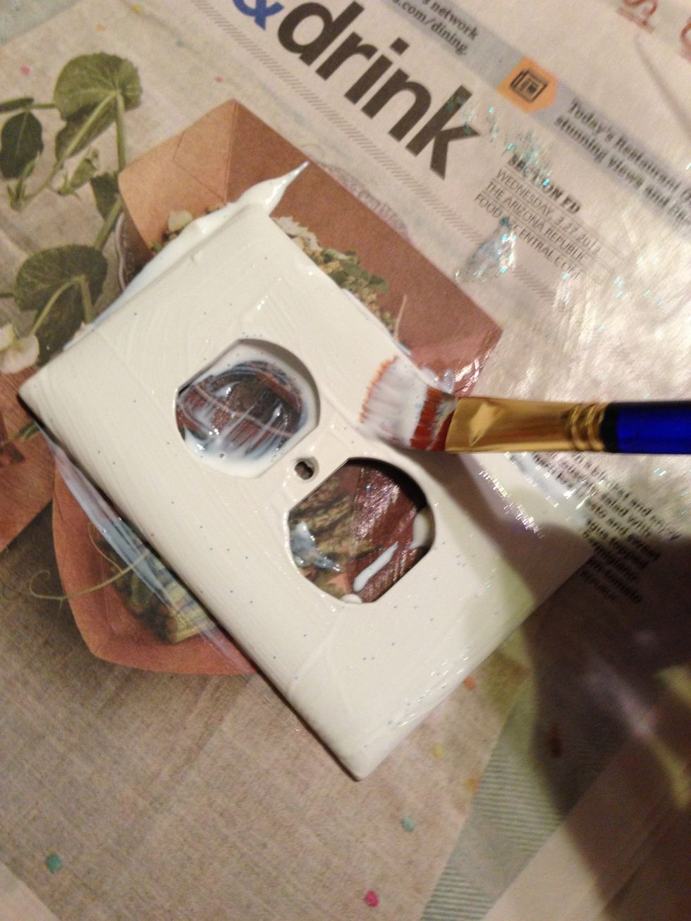 Brush modge podge over the entire outlet cover