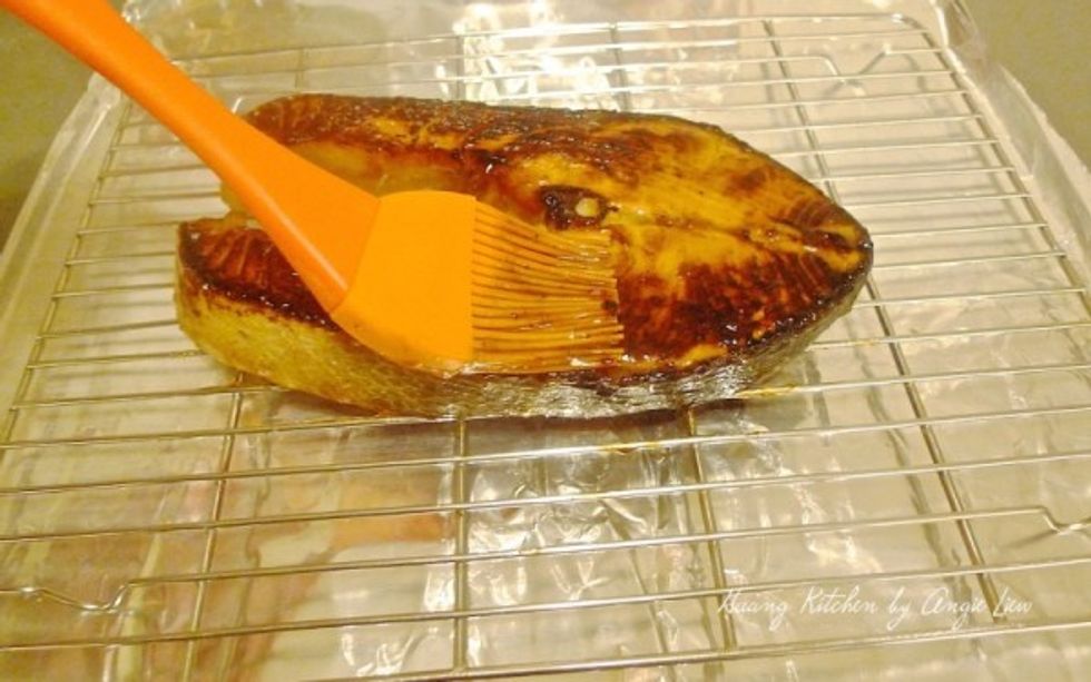Brush the fillet with a little fresh teriyaki marinade.