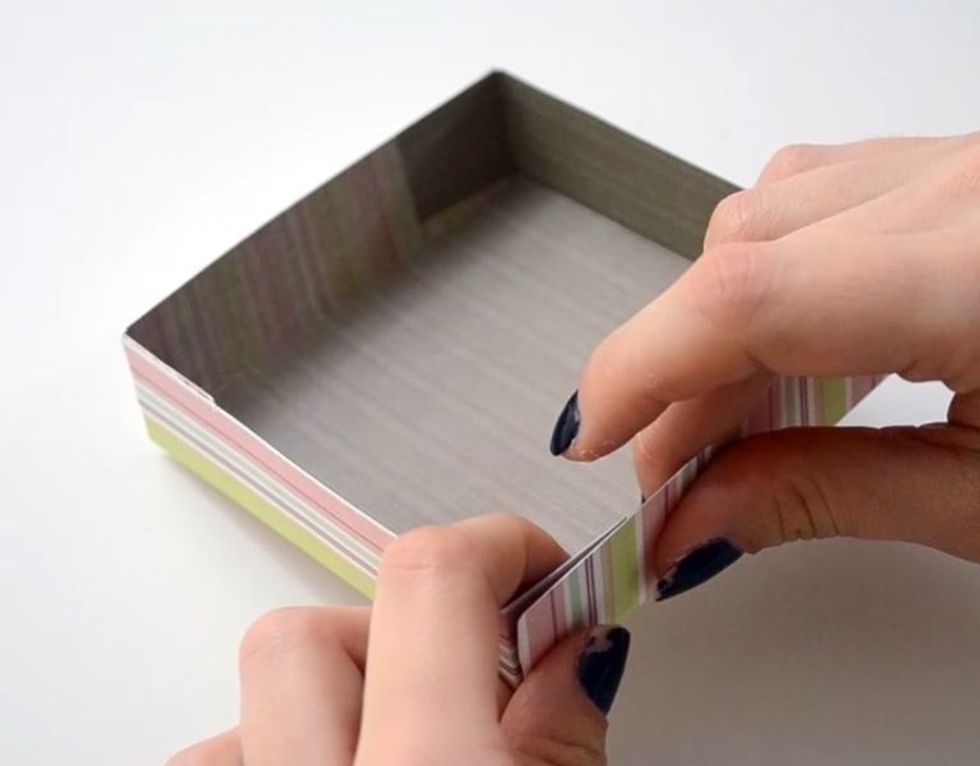 Build the lid for your gift box.