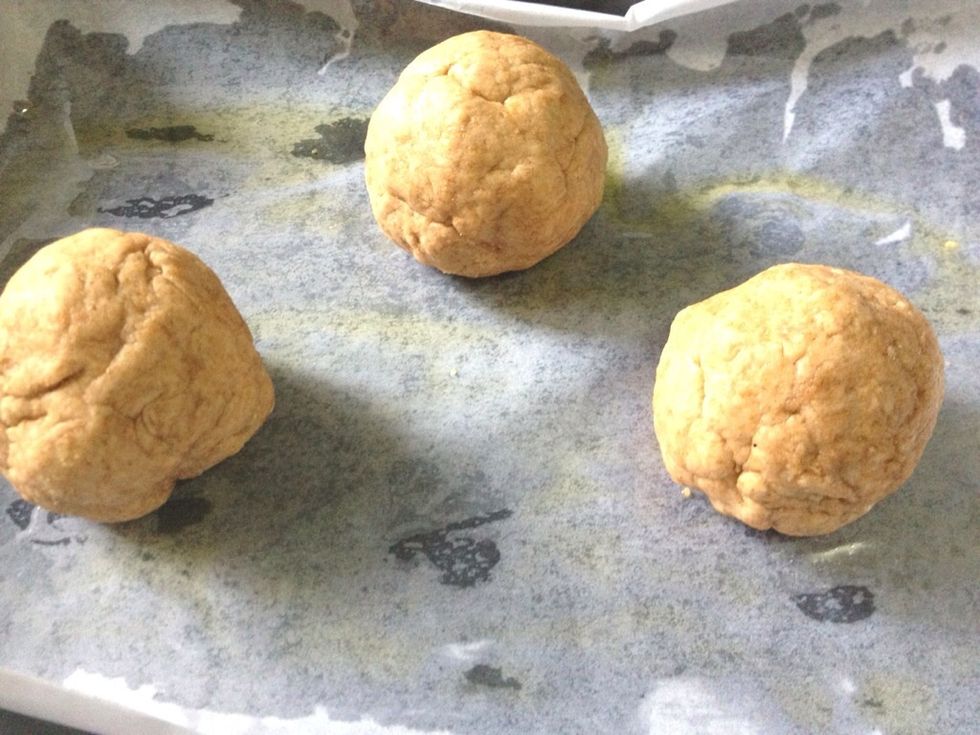 But for mini burger buns, the size is approx 2x my dinner rolls. Baked in preheated oven for 12-14 mnts only