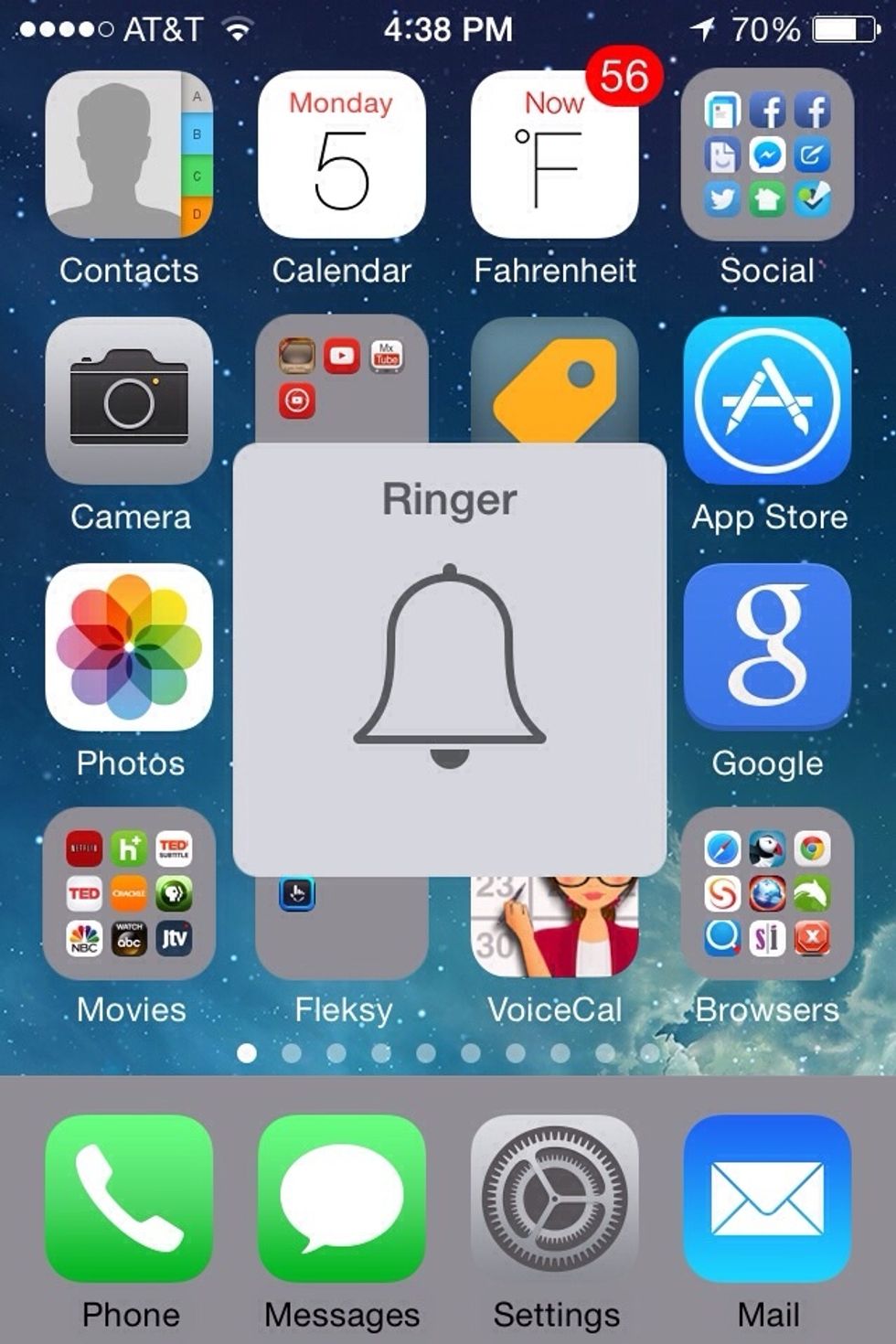 But I was seeing this. No volume indicator bar was displayed and my phone wasn't making any sound.