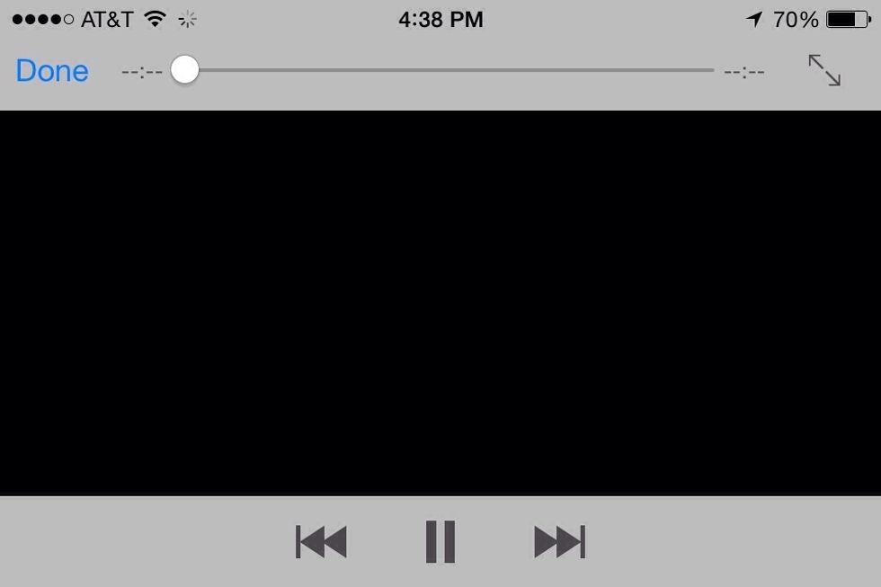 But the video and music players were missing the volume indicator. If your smartphone is doing these things. Then this guide might fix the issue for you.