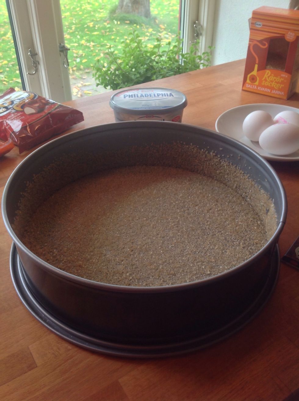 Butter springform and add cane sugar so nothing gets stuck after baking.