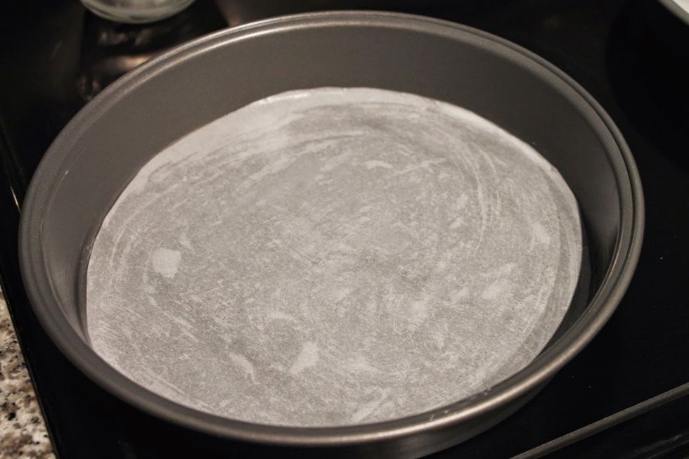 Butter the bottom and the sides of a round baking tray, approx 30cm diameter and bake in a preheated oven at 170C, for about 35 minutes, until nicely colored on the outside and baked through.