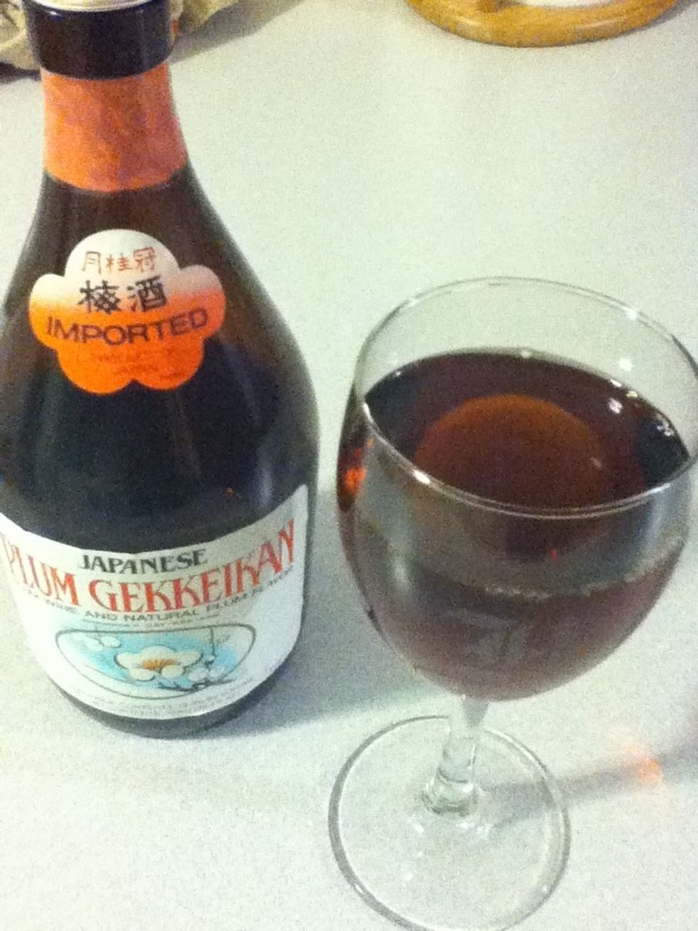 By now you know how a night in my kitchen starts, peeps! Actually, a good Asian beer would be the best, like a Sinha or a Tiger or something. Do they still make Tiger? Go to the store and get a Tiger.