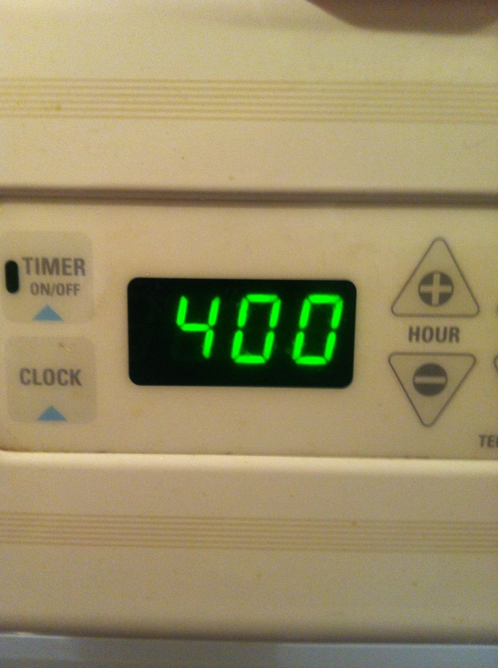 Calienta el horno pero no calientes el horno exceso de caliente y no hagas el horno exceso de fr\u00edo.