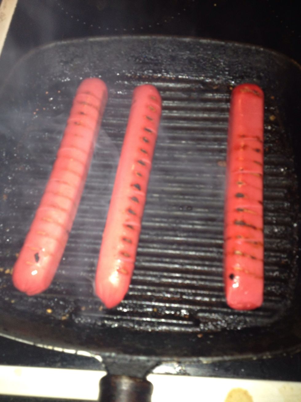 Call your sausages to get the barbecue flavour