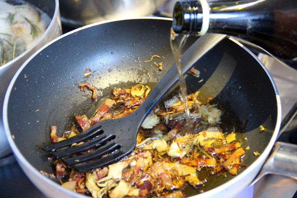 Can add anther splash of white wine if you want